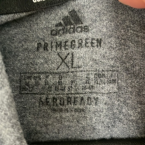 Adidas areoready lightweight pullover hooded shirt. Size XL - Picture 6 of 6